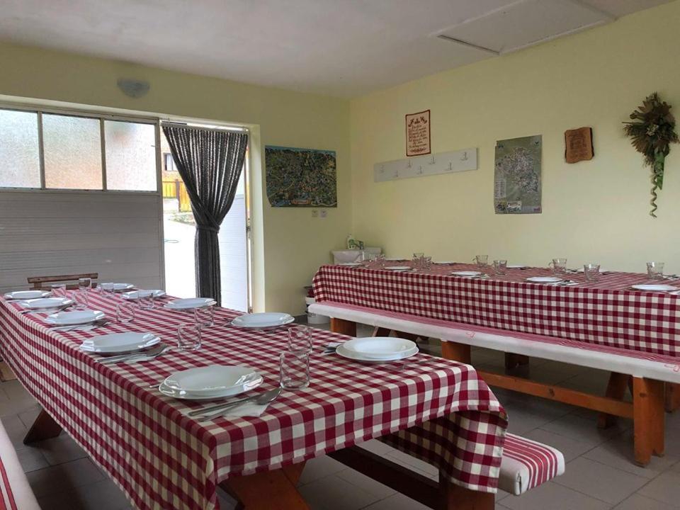 Lupeni Balazs Vendeghaz公寓式酒店 外观 照片